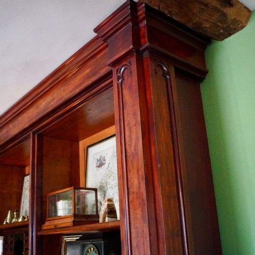 VICTORIAN GOTHIC REVIVAL MAHOGANY LIBRARY BOOKCASE - ADDITIONAL PHOTO 10