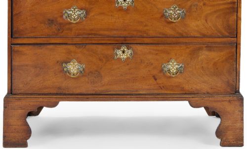 GEORGE III MAHOGANY CHEST ON CHEST WITH OAKLINED DRAWERS LATE 18TH CENTURY - ADDITIONAL PHOTO 3