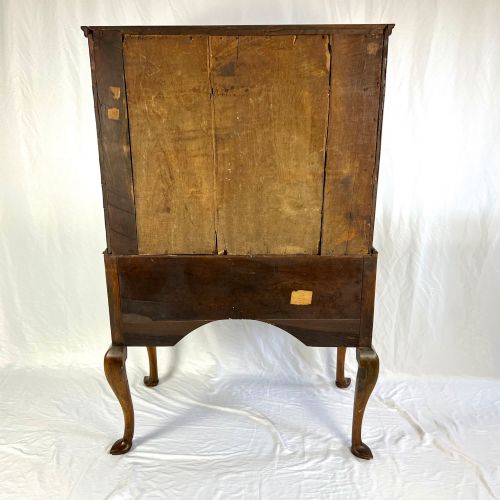 QUEEN ANNE WALNUT CROSSBANDED CHEST ON ASSOCIATED STAND C1710 - ADDITIONAL PHOTO 11