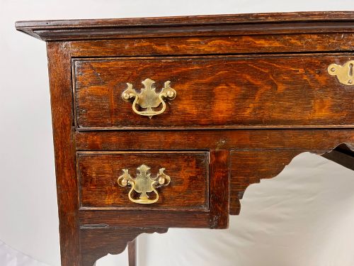 18TH CENTURY GEORGIAN OAK LOWBOY SIDE TABLE - ADDITIONAL PHOTO 3