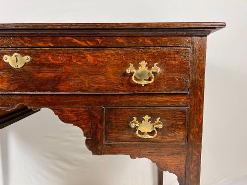 18TH CENTURY GEORGIAN OAK LOWBOY SIDE TABLE - ADDITIONAL PHOTO 4