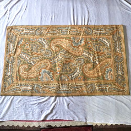 LARGE ANTIQUE CREWELWORK EMBROIDERED PAISLEY TEXTILE PANEL WALL HANGING 151CM - ADDITIONAL PHOTO 1