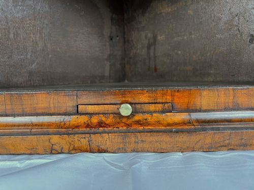 EXCEPTIONAL QUEEN ANNE WALNUT HANGING CORNER CUPBOARD C1710 ORIGINAL MIRROR CANDLE SLIDE - ADDITIONAL PHOTO 14