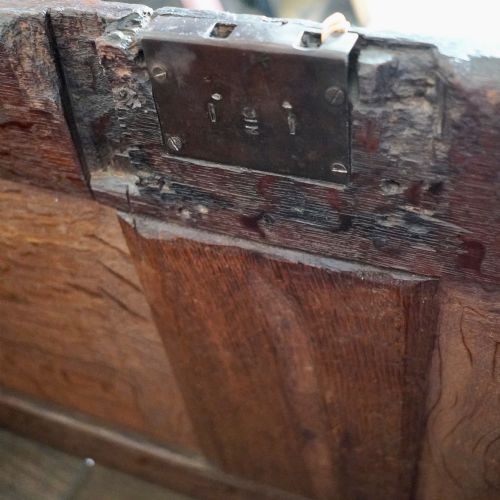 17TH CENTURY CARVED JOINED OAK COFFER BLANKET CHEST - ADDITIONAL PHOTO 8