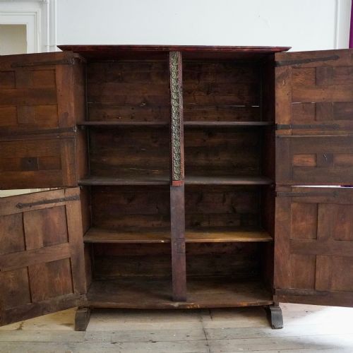 EXCEPTIONAL 17TH CENTURY SPANISH BASQUE POLYCHROME PAINTED OAK LINEN PRESS CUPBOARD C1680 - ADDITIONAL PHOTO 1