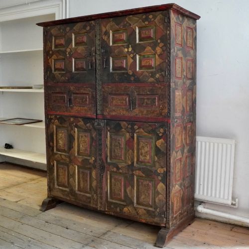 EXCEPTIONAL 17TH CENTURY SPANISH BASQUE POLYCHROME PAINTED OAK LINEN PRESS CUPBOARD C1680 - ADDITIONAL PHOTO 2