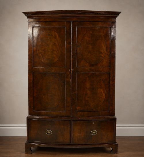 Large George III Bowfront Mahogany Wardrobe C.1800 in the Manner of Gillows