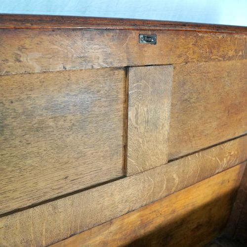 fig 2. A Georgian oak and mahogany crossbanded Lancashire mule chest with brass handles and bracket feet.
