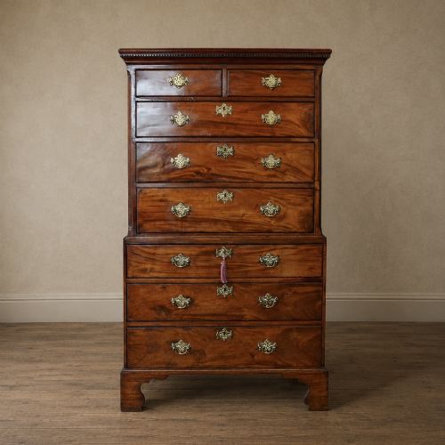George III Mahogany Chest on Chest with Oak-lined Drawers, Late 18th Century