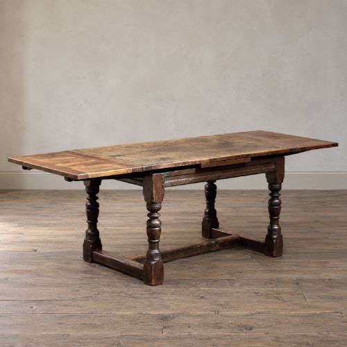 17th Century Oak Draw Leaf Extending Dining Table