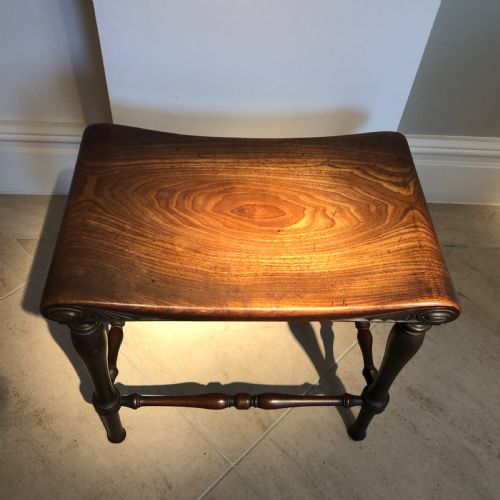 A FINE PAIR OF GEORGE III PERIOD MAHOGANY HALL STOOLS - ADDITIONAL PHOTO 6