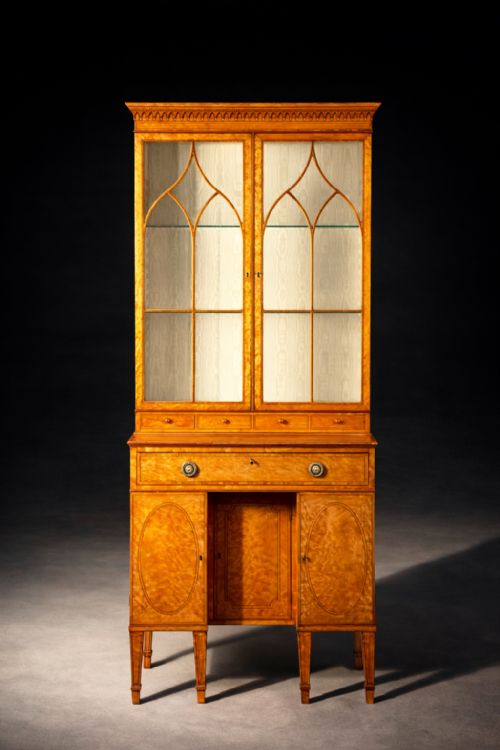 A GEORGE III SATINWOOD SECRETAIRE CABINET ATTRIBUTED TO THOMAS SHERATON - ADDITIONAL PHOTO 1