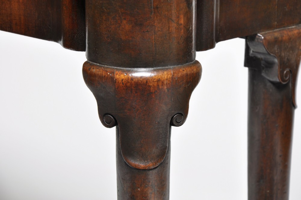 A SMALL PROPORTIONED GEORGE II PERIOD MAHOGANY TEA TABLE View VII