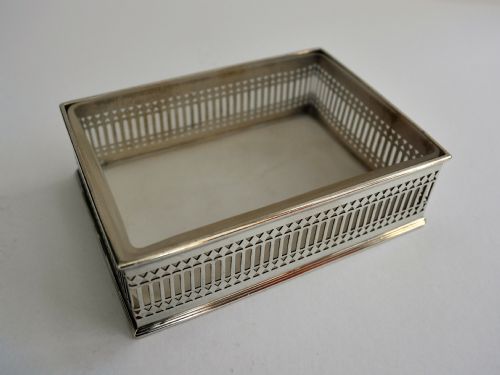 A Quality Edwardian Silver and Frosted Glass Butter Dish