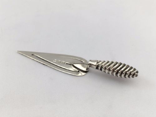 A Handsome Victorian All Silver 'Trowel' Bookmark.