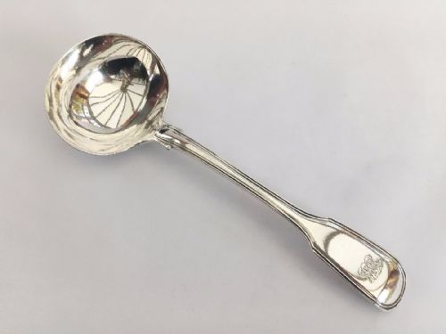 A Victorian Silver Fiddle & Thread Gravy Ladle.