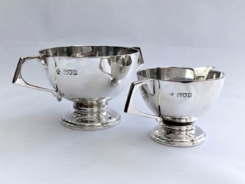 A Charming Edwardian Silver Cream Jug & Sugar Bowl.