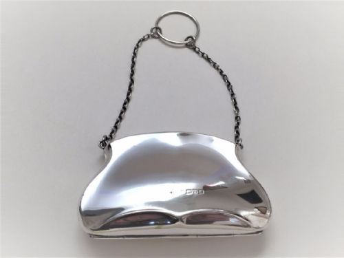 A Gorgeous Chester Silver Purse.