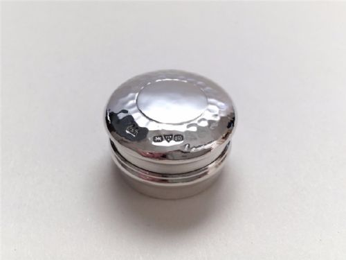 A Chester Arts & Crafts Silver Pillbox.