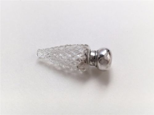 fig 1. A Victorian Icicle form silver mounted perfume.