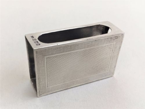 fig 1. A GEORGE V SILVER MATCHBOX CASE.