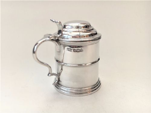 fig 1. A Victorian silver mustard in Georgian Tankard form.