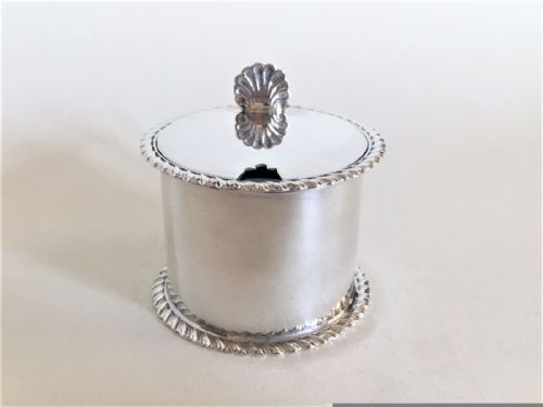 fig 1. An attractive silver drum mustard pot.