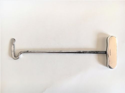 fig 1. An interesting Asprey silver boot pull.
