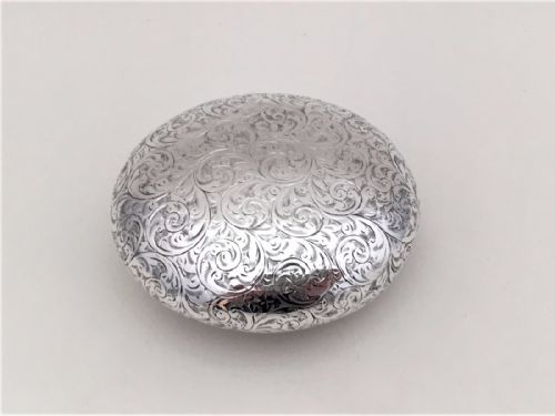 fig 1. A fabulous silver George V tobacco box.