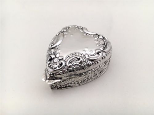 A Delightful Edwardian Heart Shaped Silver Pillbox.