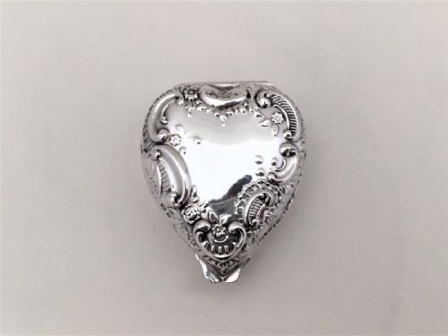 fig 1. A delightful Edwardian heart shaped silver pillbox.