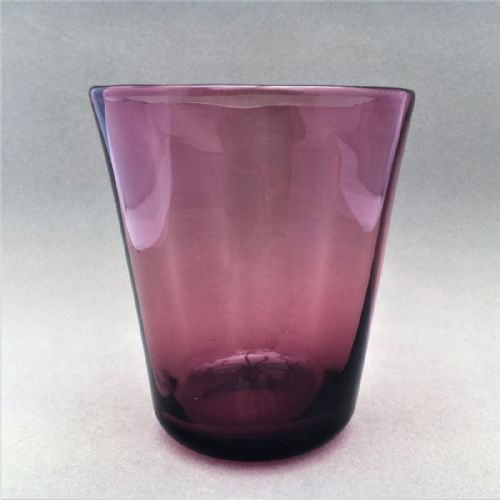 A Large Victorian Amethyst Glass Tumbler.