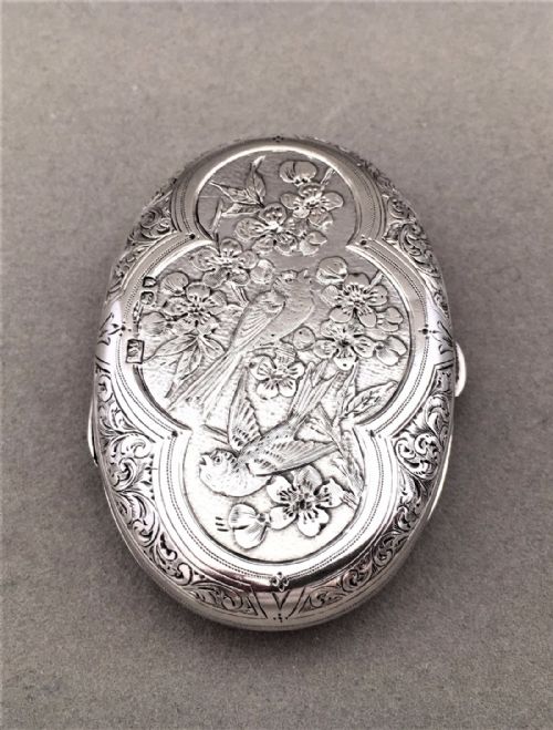 fig 1. A Sampson Mordan Silver travelling photo frame.