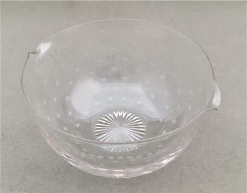 fig 1. An excellent set of six star etched glass rinsers or finger bowls