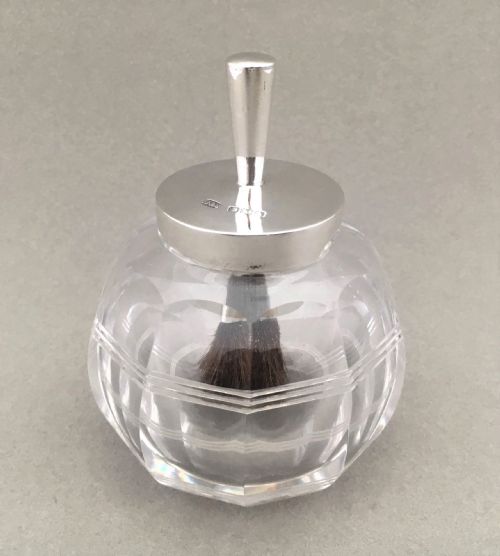 A Stylish Silver Mounted Glue Pot