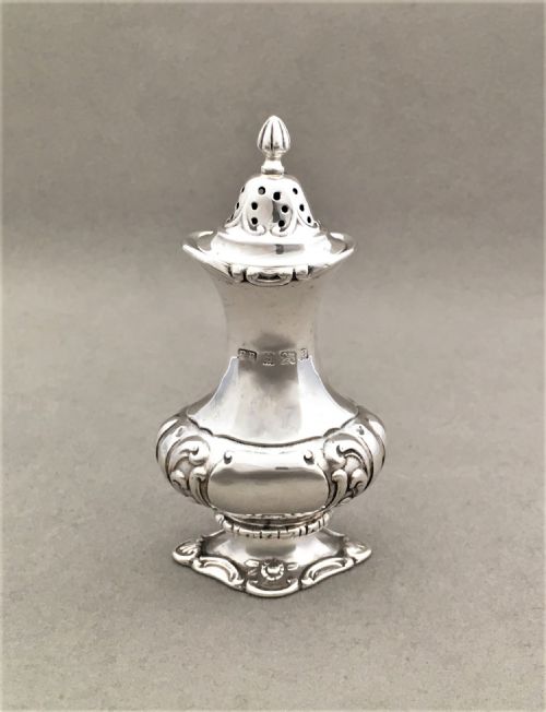 An Attractive Victorian Silver Pepper Pot