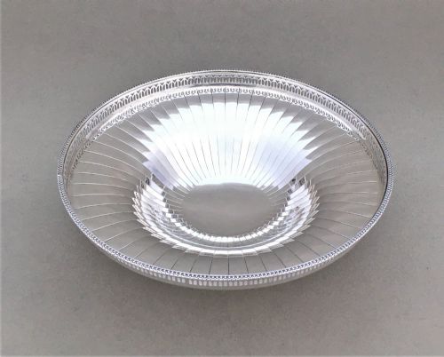 fig 1. A gorgeous silver fluted pedestal bowl