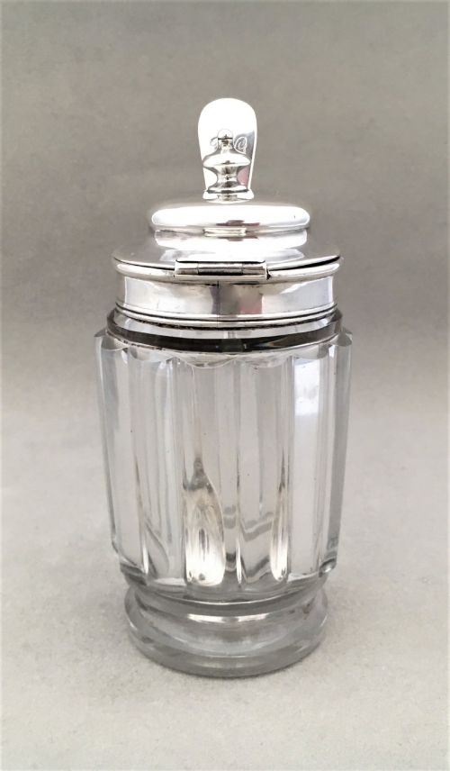 fig 3. A silver mounted George IV dry mustard