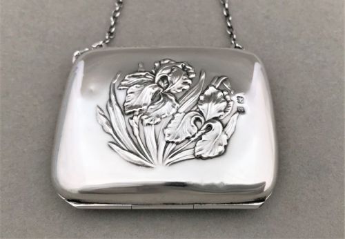 fig 1. A gorgeous Art Nouveau silver purse