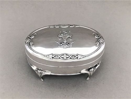 A Gorgeous Silver Trinket Box by William Comyns