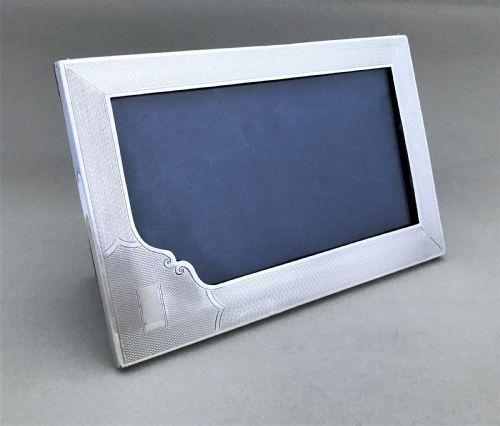 A Handsome Art Deco Silver Landscape/portrait Photo Frame