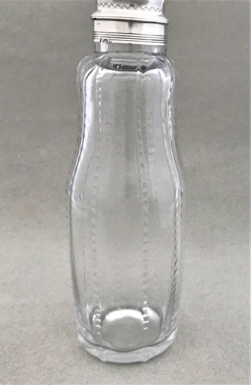 fig 1. A fine late 18th Century silver mounted caster