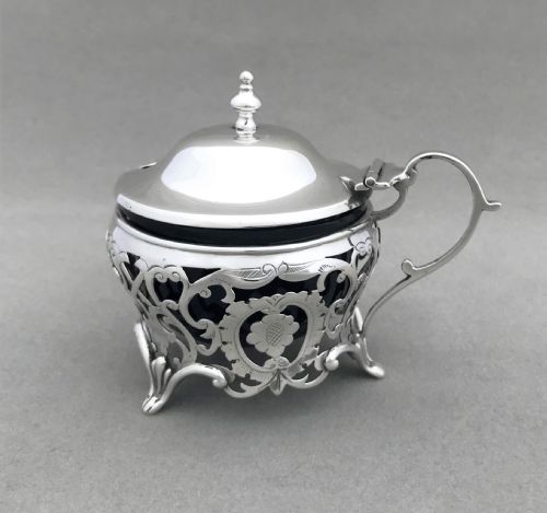 A Lovely Edwardian Pierced Silver Mustard Pot