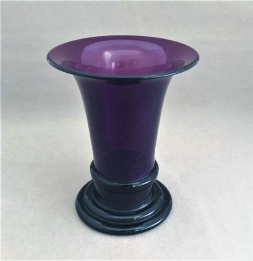 A Rare Georgian Amethyst Flower Vase