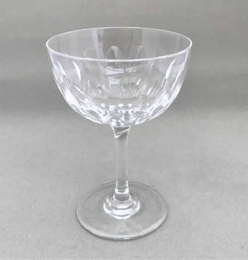 fig 2. A harlequin set of 6 Victorian champagne bowls