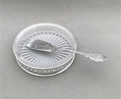 A Stylish Art Deco Silver Butter Dish and Knife