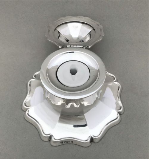 fig 1. A Superb Large George V Silver Inkwell