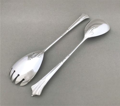 fig 1. A superb pair of Victorian silver salad servers