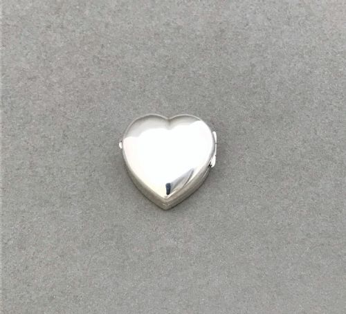 A Victorian Silver Heart Shaped Pillbox