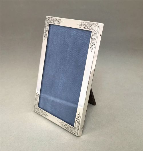 fig 1. A gorgeous engraved silver photo frame